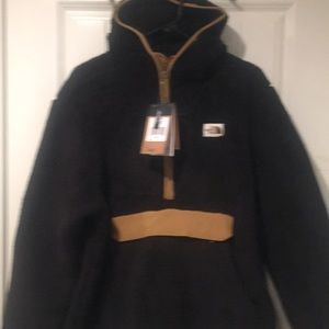 NorthFace hoodie